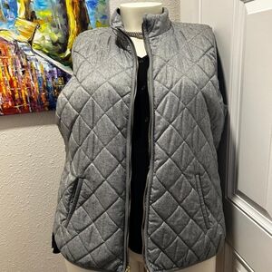 Old Navy Women's Quilted Vest in Heather Gray